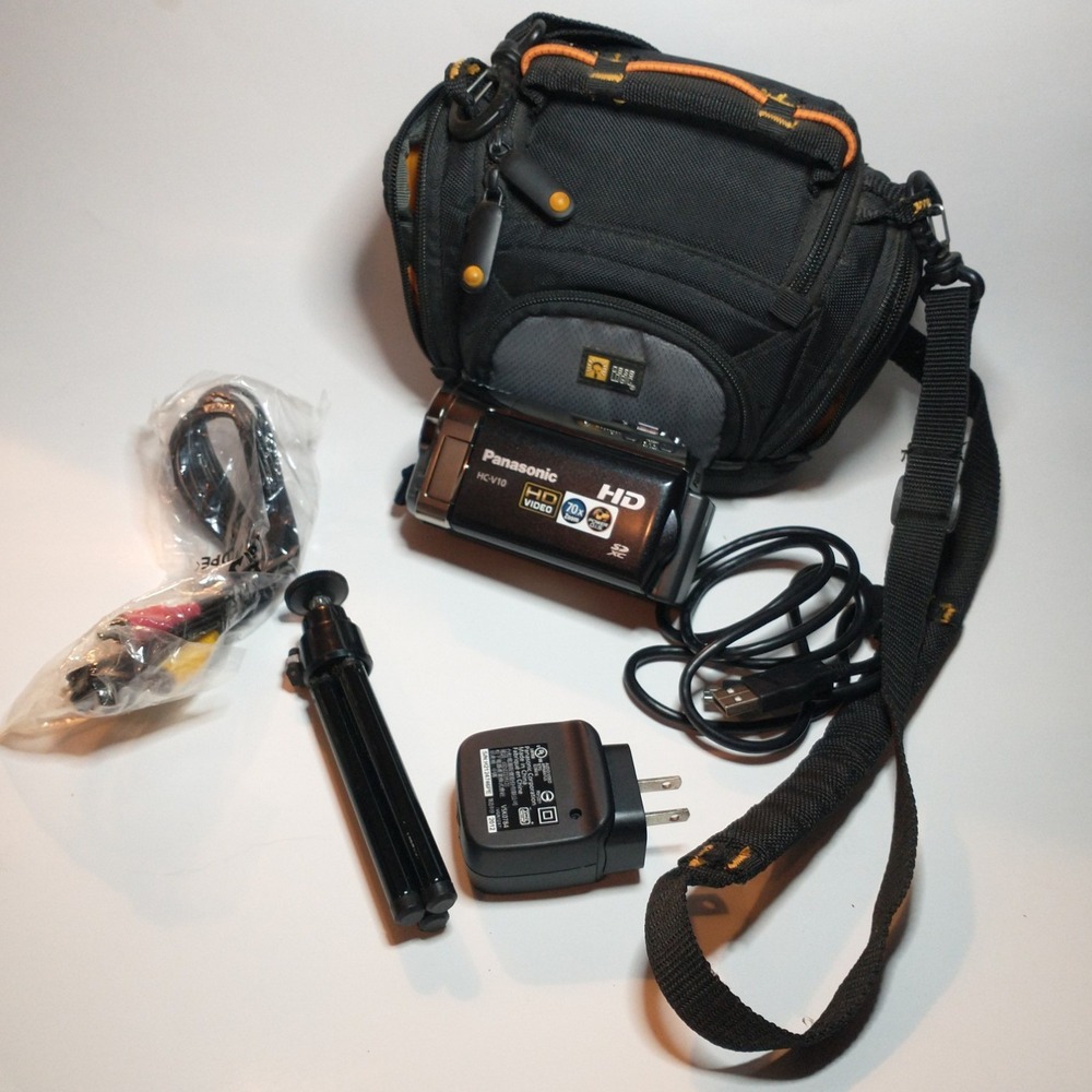 Panasonic HC-V10 HD Camcorder 70x Optical Zoom Black Video Camera Bundle Tested - Picture 1 of 6